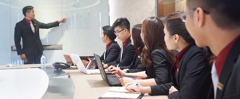 Học hành chính văn phòng ra làm gì?