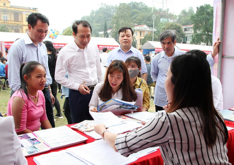 Chợ việc làm Bình Phước