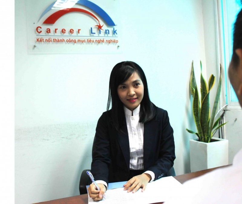 trung tâm môi giới việc làm tại Hà Nội