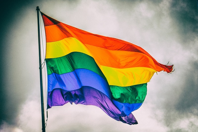 Sự khác biệt giữa SB và tomboy trong cộng đồng LGBT?
