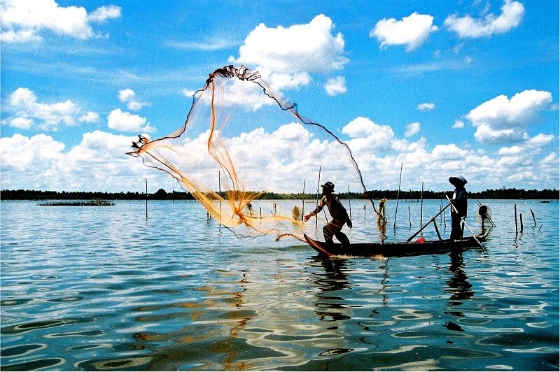 Bài thơ: Nhớ về Long Xuyên - Hạ Linh